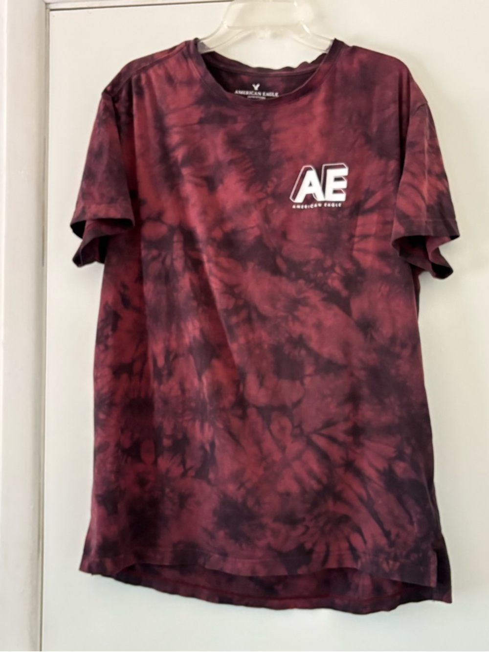 American Eagle Outfitters Flex Fit Men’s Large Maroon & Black Tie Dyed Tee Shirt